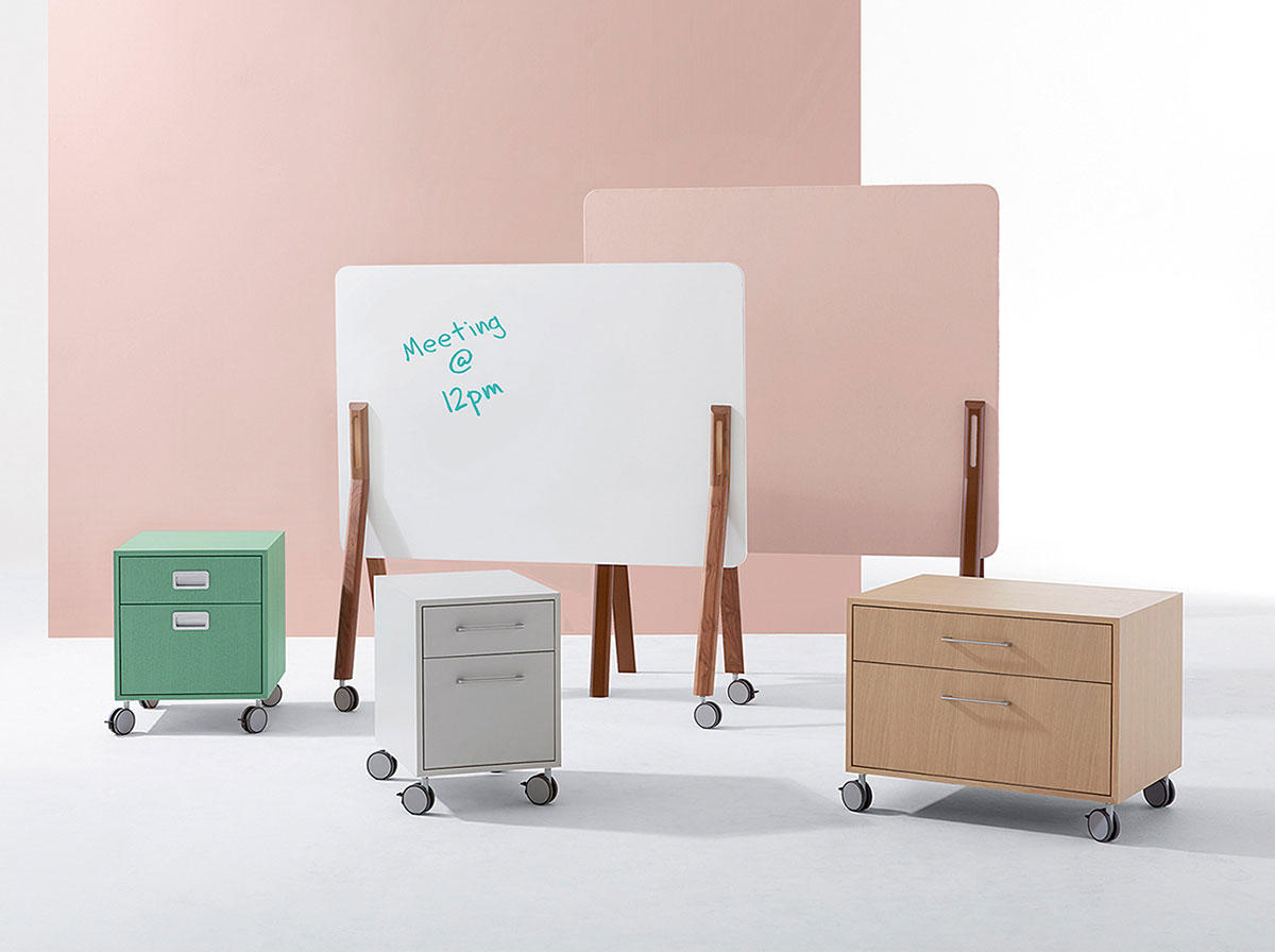 Chameleon Collection - Freestanding